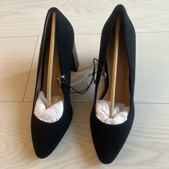 🚨CLEARANCE SALE🚨 “NEW” H&M BLACK PUMPS - Picture 4 of 9